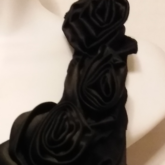 3/$15 CLOSET CLOSING BLACK RUFFLE BUST PARTY DRESS - Picture 4 of 8